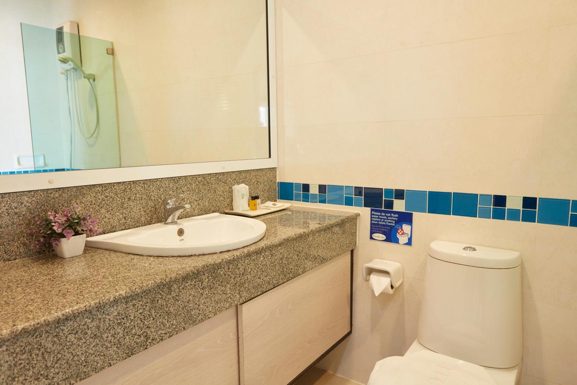 Rhienchai Place Hotel Surat Thani Exterior foto