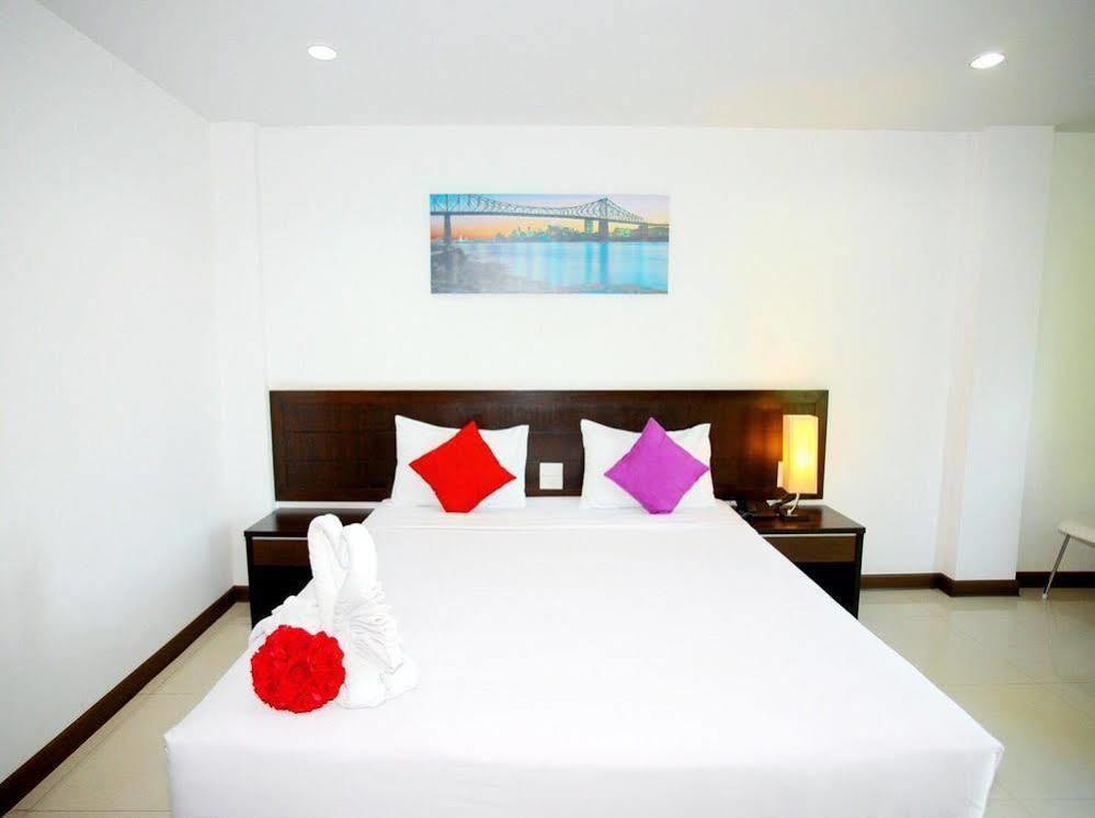 Rhienchai Place Hotel Surat Thani Exterior foto