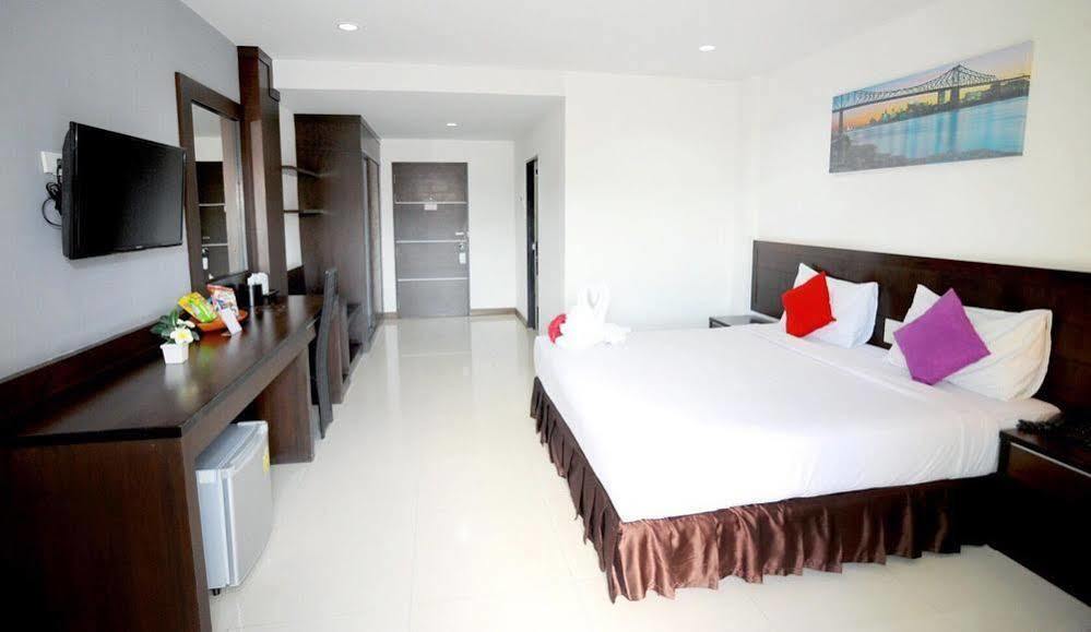 Rhienchai Place Hotel Surat Thani Exterior foto